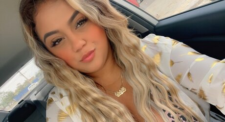 Nataly Sanchez hot model pics