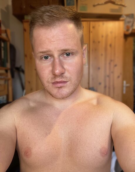 Costa model nice picture