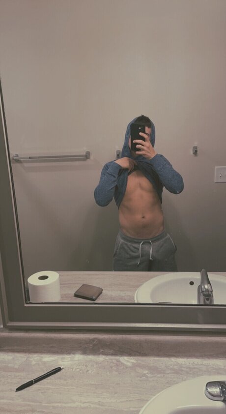 Brooksy model nice pics