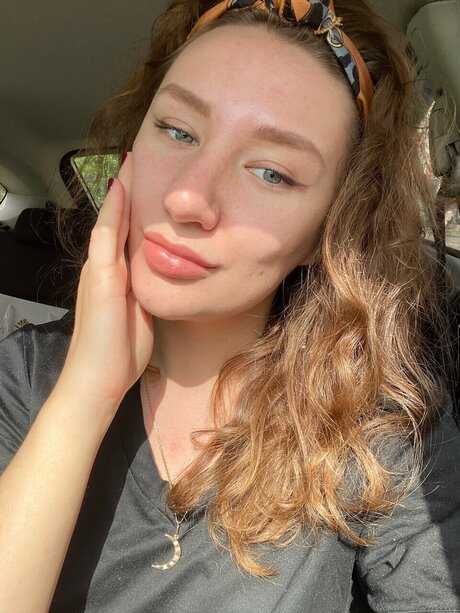 Vladilena high quality actress pic