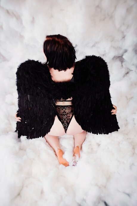 MacKenzie adult model galleries