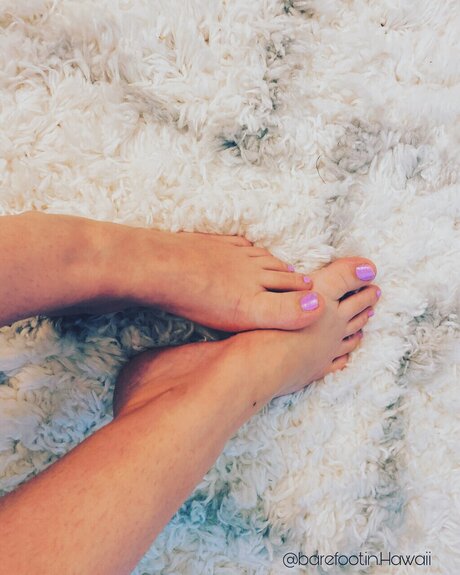 Barefoot in Hawaii xxx model archive