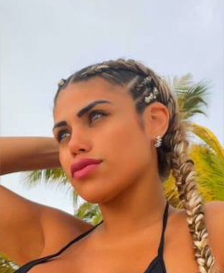 Antonella Baby_ hd actress pics