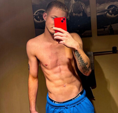 SexyShootr02 erotic pornstar archive