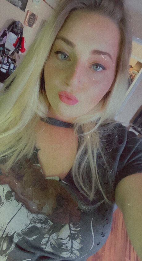 SnoBunni free actress galleries