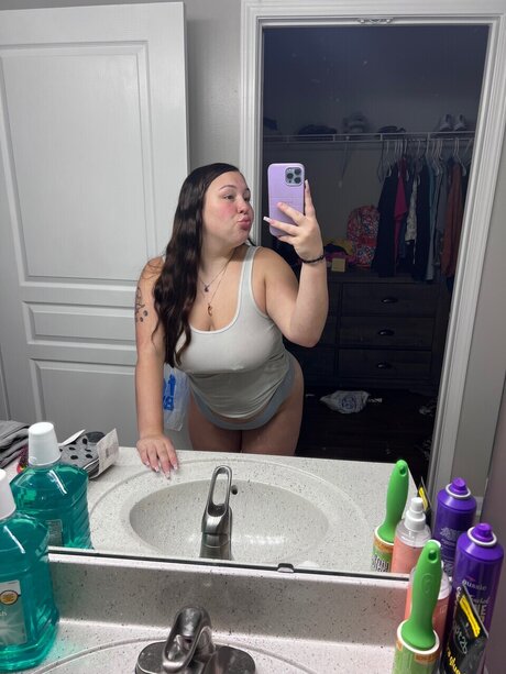 Trinababyyy pornstar sexy images