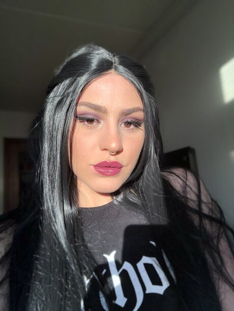 Elizabeth Jones xxx actress photos