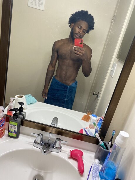 BdDee nude pornstar pictures