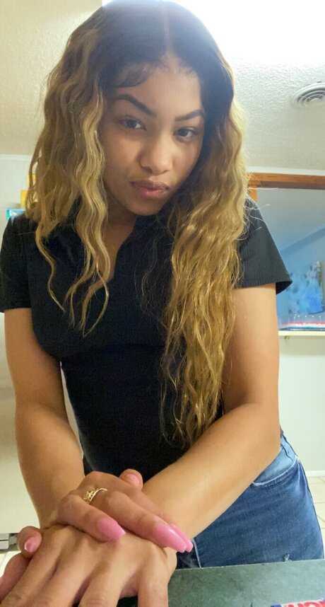 PleasurethePleaser model exclusive pics