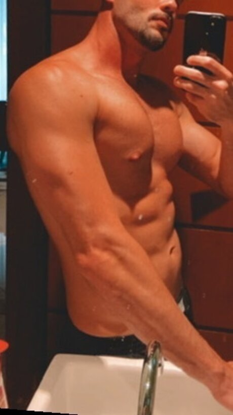 Felipe teuto naked star photo