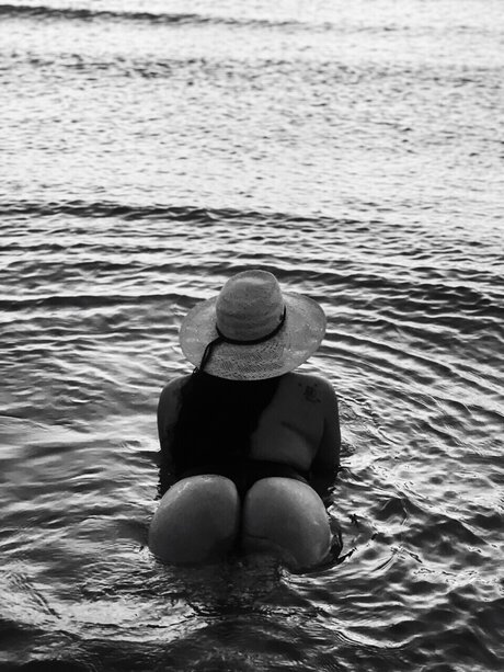 LytaBrazil hot star photo