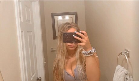 Chelsea Michaels pornstar exclusive photos