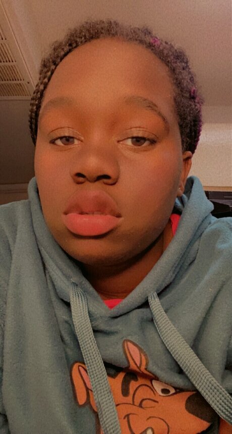 Prettykayy model hot pic