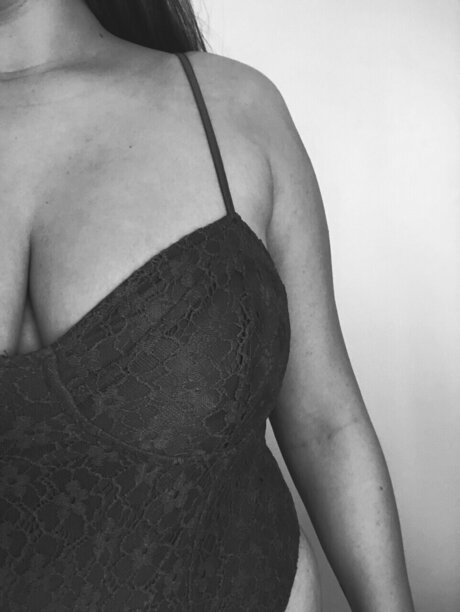 Emma18 free pornstar picture