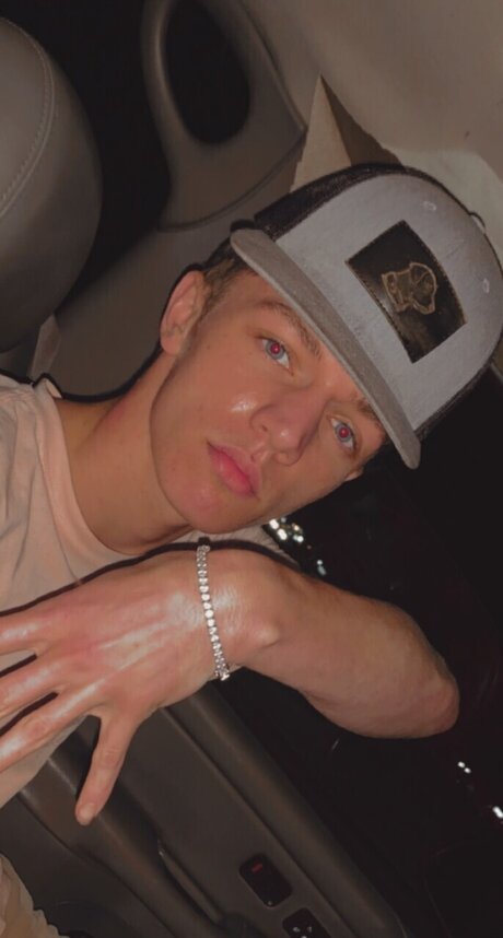 Justin Alexander star adult galleries