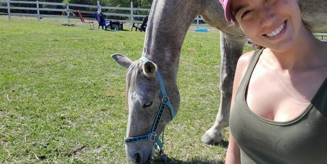 Arianna Marie naked actress pictures