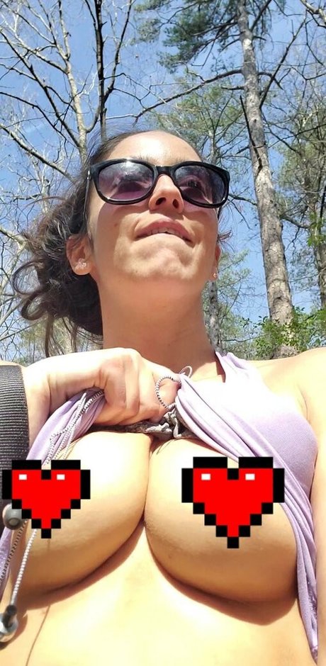 Arianna Marie model pretty img