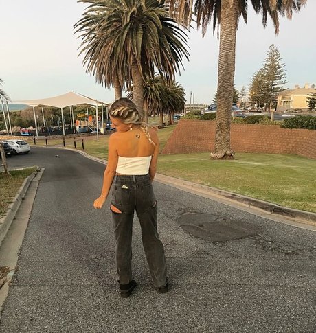 british blonde onlyfans sexy naked img