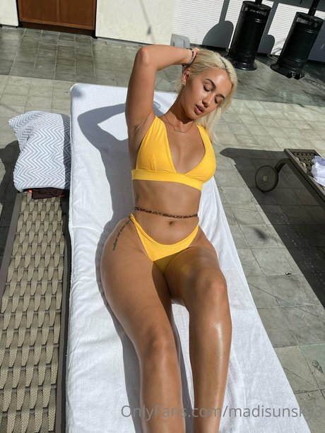 Madisun Sky free pornstar images