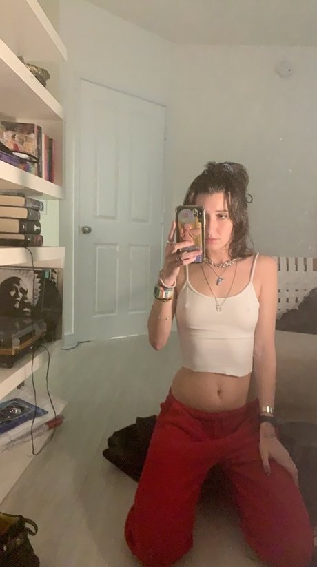 Anne Frank naked actress pics