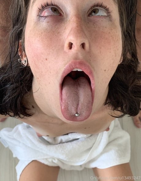 Anne Frank sex model photos