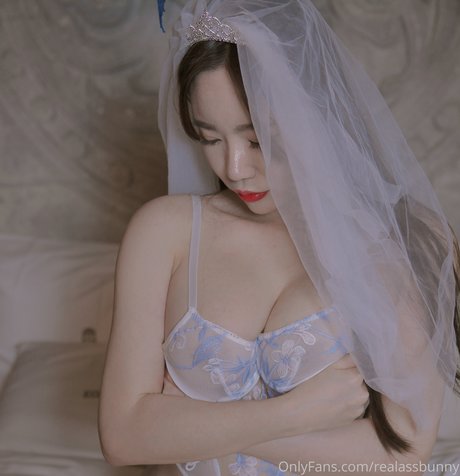 petite brunette onlyfans porn pictures