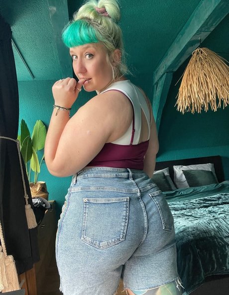 Proxy Paige model art archive