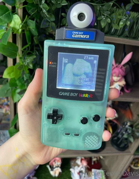 Eevee Davis high quality model pictures