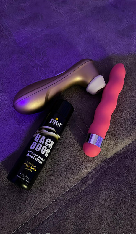 Carlaaaish pornstar erotic photo