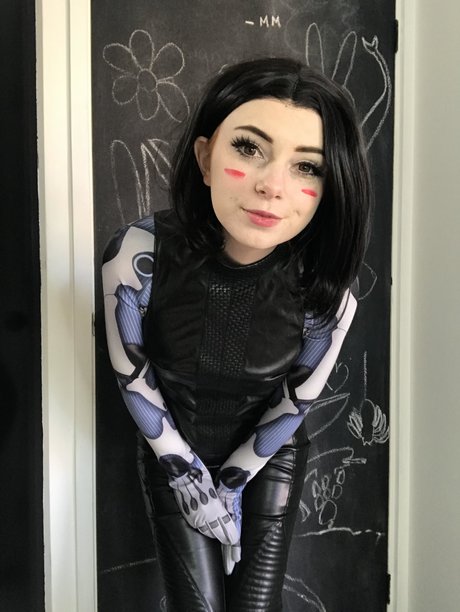 Elefire Grey exclusive pornstar photos