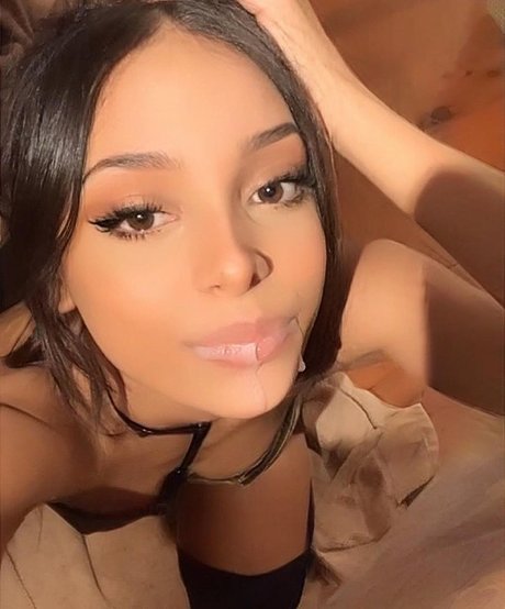 Angel Rhodes pretty pornstar image