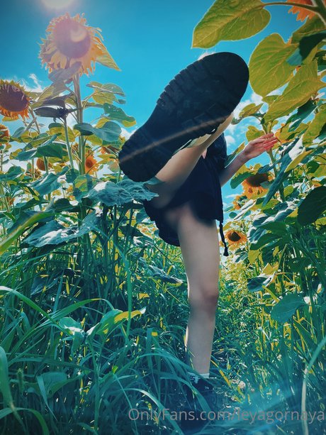 Leya Gornaya pretty actress img