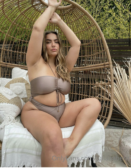 Julia Berit naked actress pic