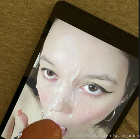 sealidgarden model nude pic