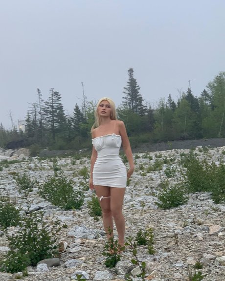 deep onlyfans beautiful porn picture