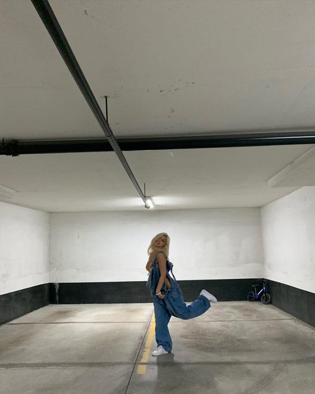 curvy girls onlyfans sexy pics