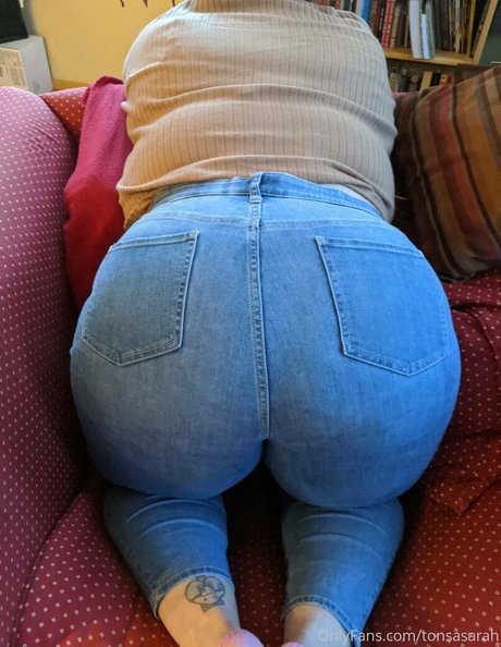 tonsasarah hd model image