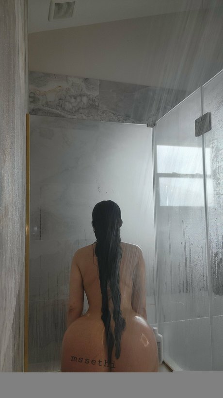 Ms Sethi star nude pics