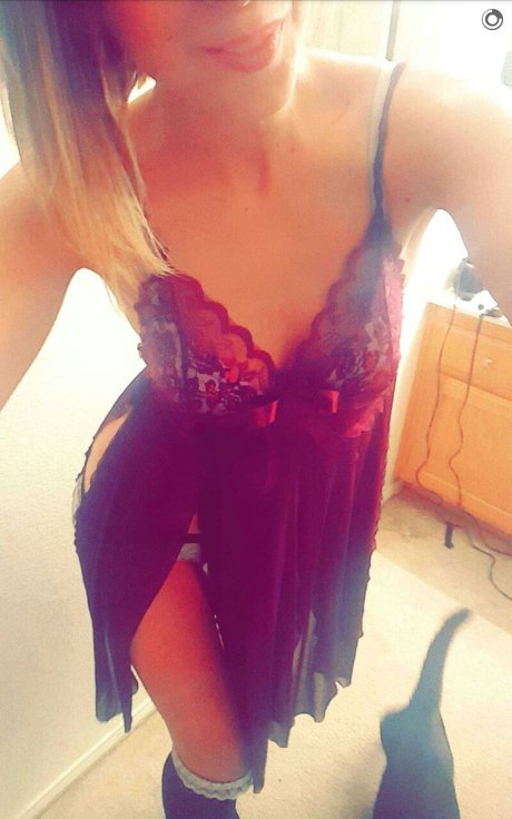 blonde wife onlyfans hot naked pictures