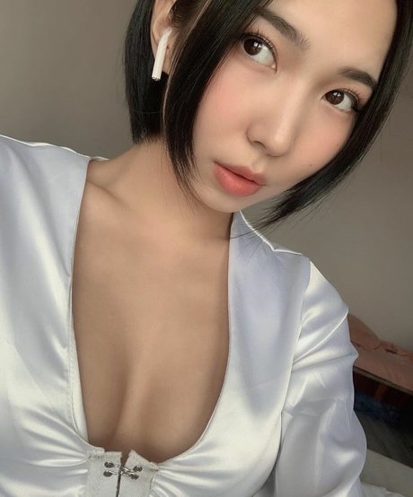 Ninja Vi perfect pornstar photos