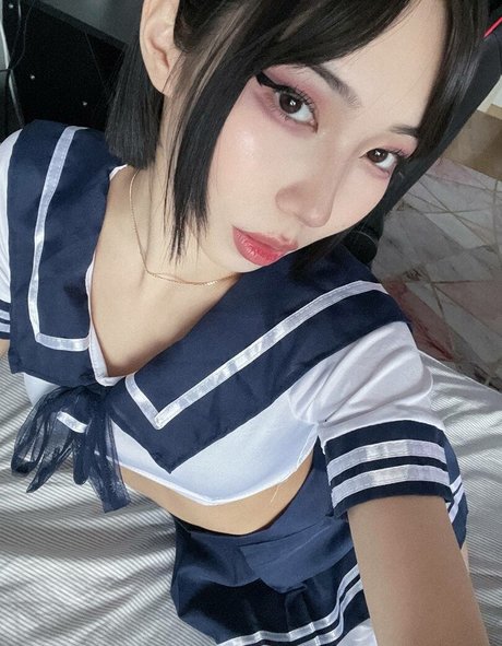 Ninja Vi model xxx picture