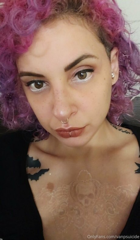 vanpsuicide star erotic photos