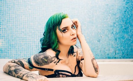 vanpsuicide model perfect pics