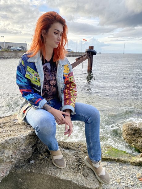 Flame Jade sexy pornstar images