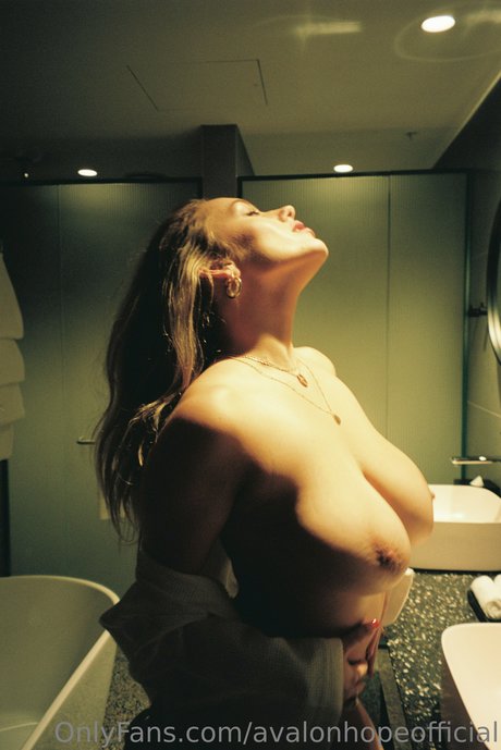 thick girls onlyfans art nude pictures