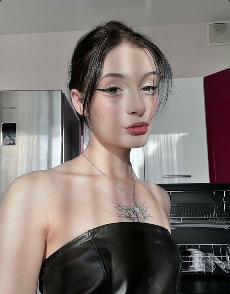 Ady Dark xxx actress pics