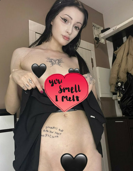 Ady Dark model beautiful photos