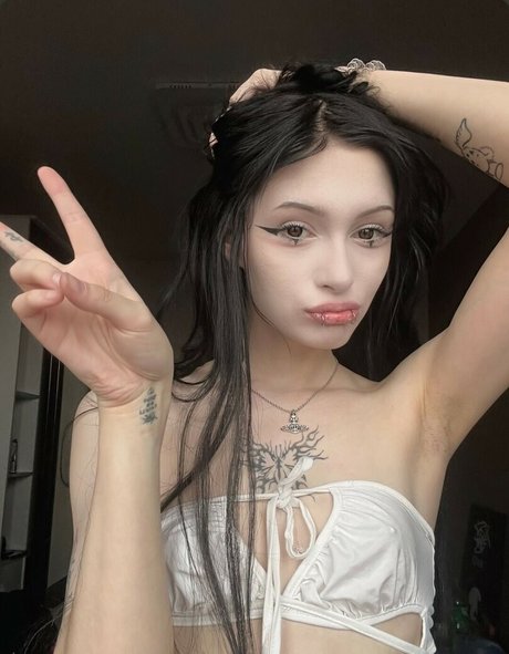 mirror selfie onlyfans free naked galleries