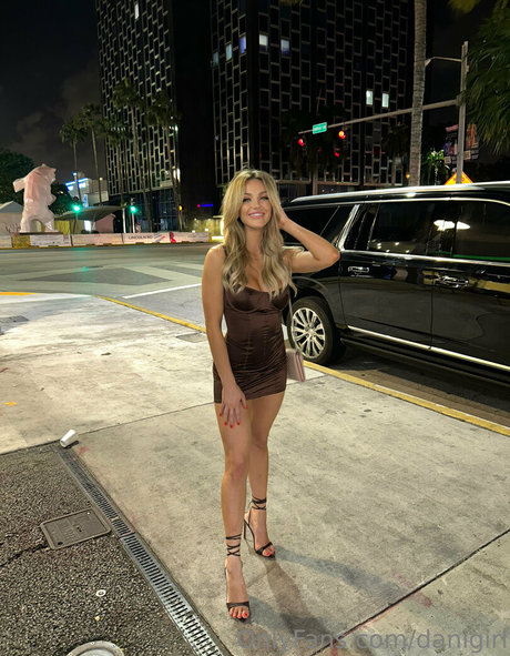 danigirl star beautiful pic