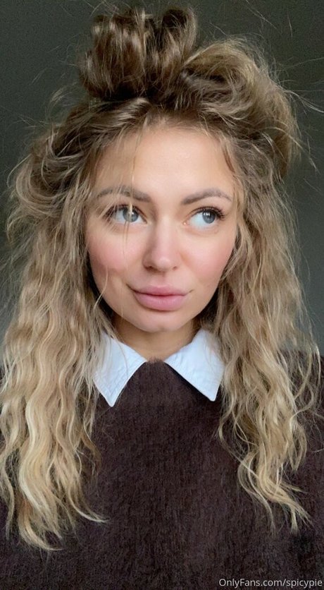 Spicypie pornstar exclusive images